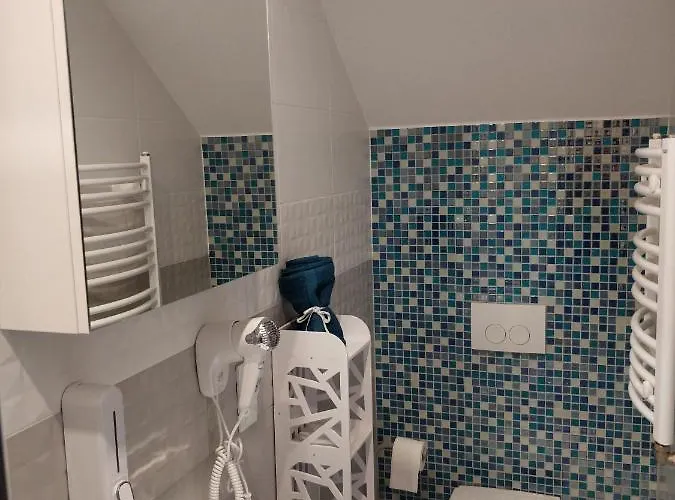 Villa Caloroczne Lighthouse *