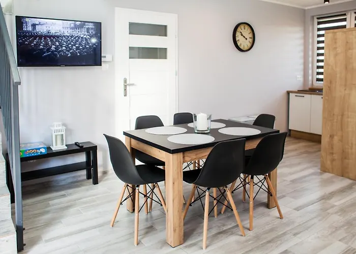 Caloroczne Lighthouse Villa *