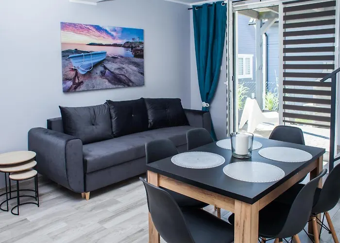 Caloroczne Lighthouse *